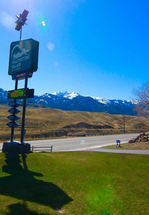 Yellowstone Village Inn And Suites ガーディナー エクステリア 写真