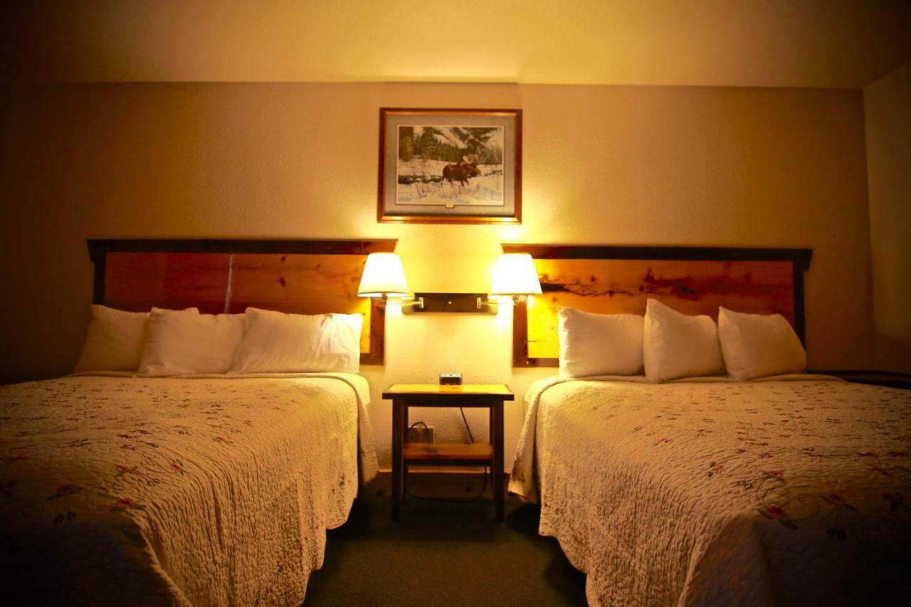 Yellowstone Village Inn And Suites ガーディナー エクステリア 写真